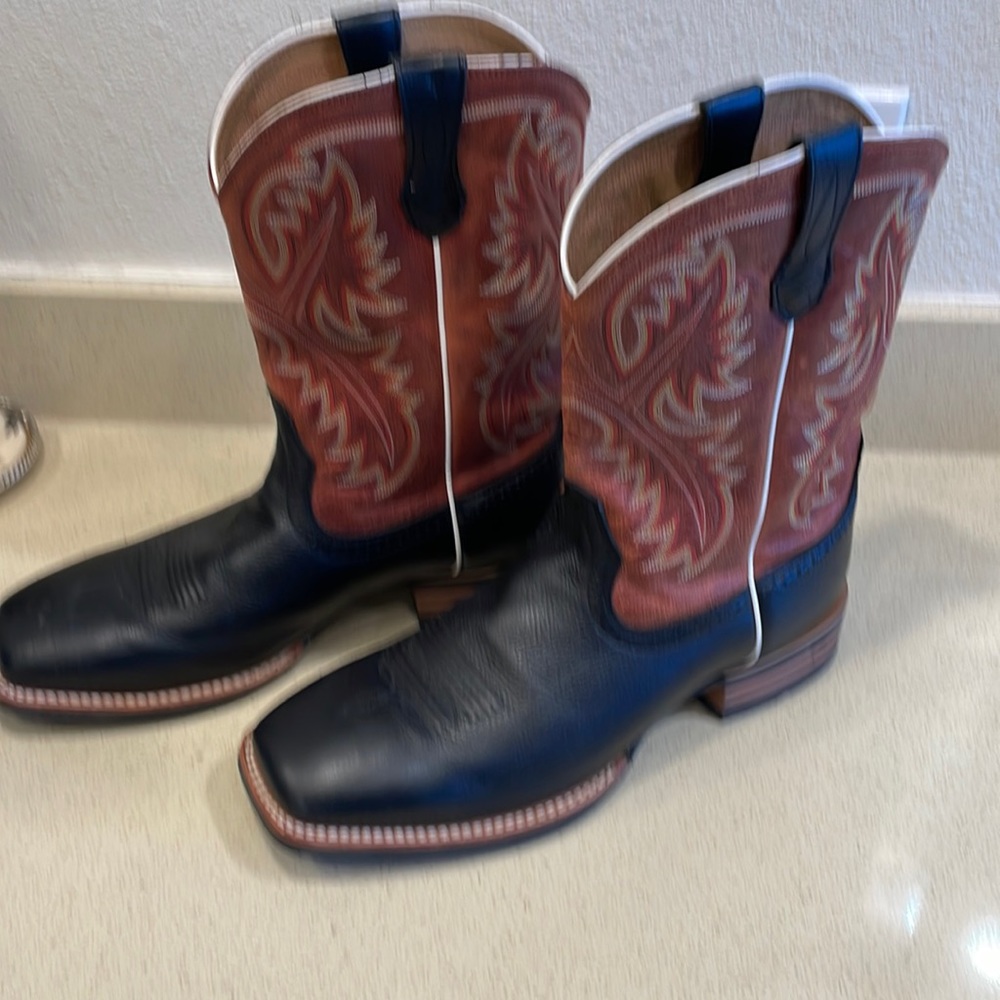 Ariat Cowboy Boots.  13D.